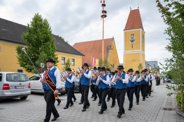 https://www.musikfeldkirchendonau.at/wp-content/uploads/2024/11/Fronleichnam-105-Johann-Lackner_2024-640x426.jpg